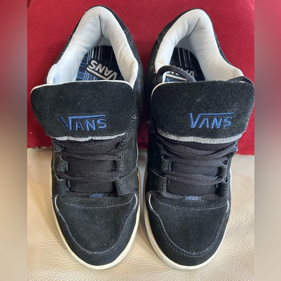 VANS - Black & White Suede Sneakers w/ Royal Blue Stitched Name - Picture 4 of 4